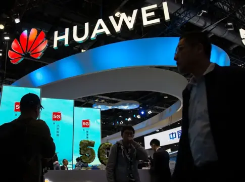 Huawei revienta el mercado del audio: Así son sus nuevos auriculares con IA y el súper descuento de lanzamiento | Fuente: Huawei Huawei revienta el mercado del audio: Así son sus nuevos auriculares con IA y el súper descuento de lanzamiento
