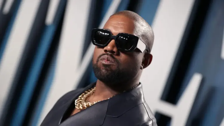Kanye West, cancelado en Europa, da en Madrid un concierto frío: el público pone la energía y él pide perdón