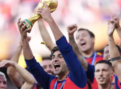 La locura desatada por Ferran Torres tras ganar el Mundial | Fuente: Europa Press La locura desatada por Ferran Torres tras ganar el Mundial