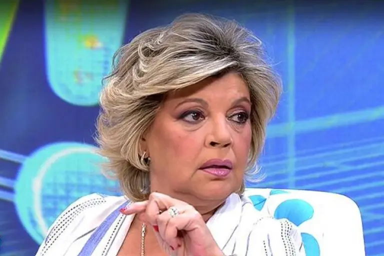 "Bastante falta de respeto": Terelu Campos explica su espantada de '¡De Viernes!' con un duro reproche a 'Sálvame' 1 Las disculpas en directo y la firmeza de Terelu Campos