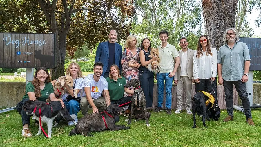 "No han hecho nada": Las impensables verdades que una protectora destapa sobre 'Dog House' de RTVE 1 Las dudas que despierta 'Dog House' entre los expertos en rescate
