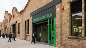 He encontrado el perfume dulce y sofisticado de Mercadona por 3,30 € que te hará oler a caro este verano