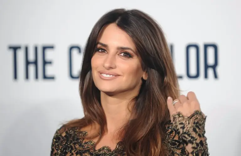 Penélope Cruz recibe un premio honorífico en el Festival de Toronto que la consagra como leyenda
