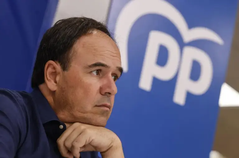 La 'prioridad nacional' de Vox que el PP aprueba en Valencia y afectará a migrantes y sindicatos