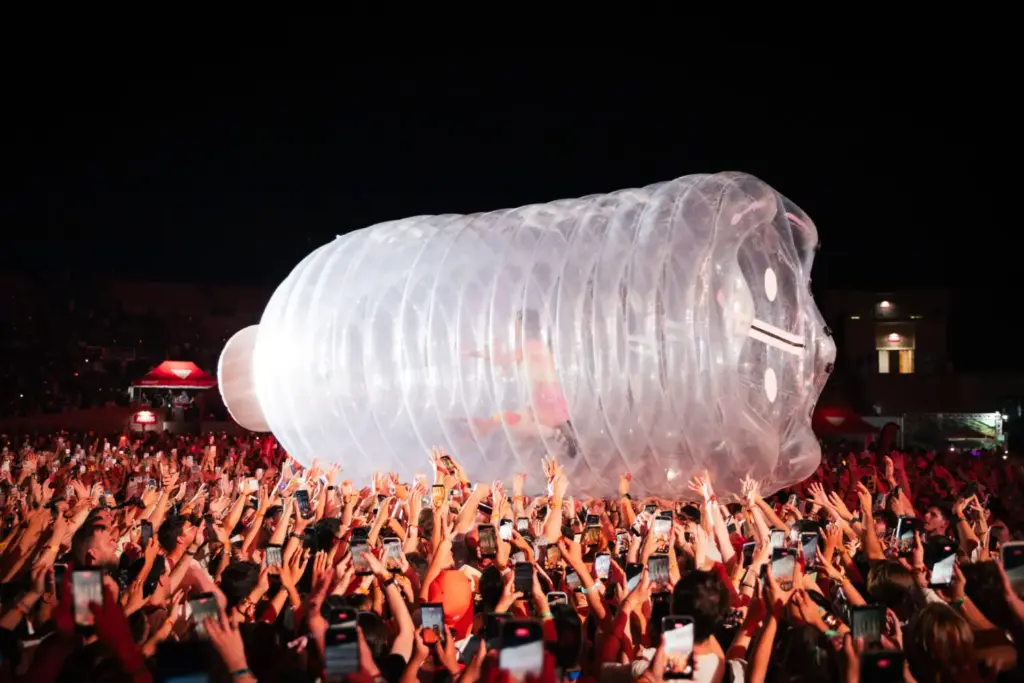 El baño de masas de Katy Perry en el Río Babel para callar las críticas y reclamar su trono 2 RIOBABEL 2026 07 05 ©ainhoalaucirica RESUMEN MG 0084