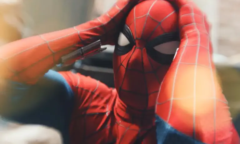 Spider-Man supera los 1.000 millones de dólares y La Odisea de Nolan bate récords