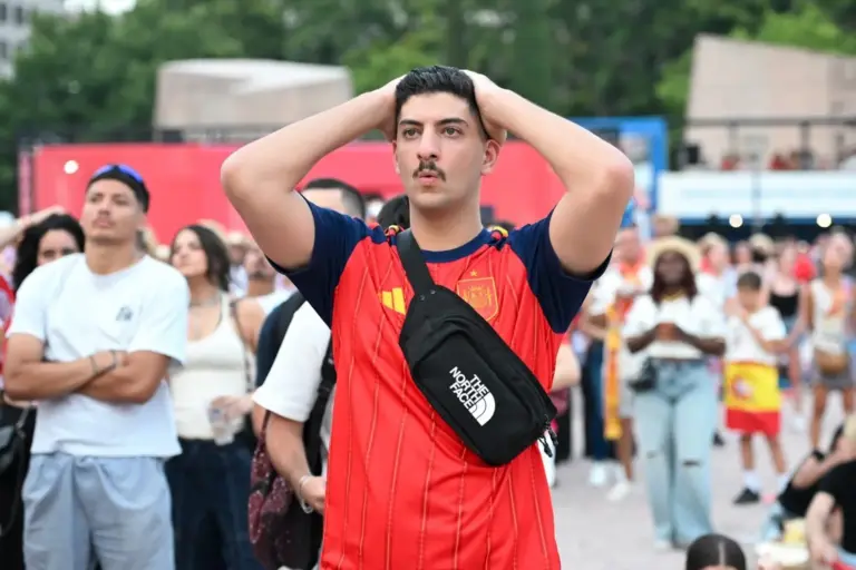 Multas de hasta 30.000 euros si gana España el Mundial: todo lo que puedes y no puedes hacer viendo el partido y al celebrar