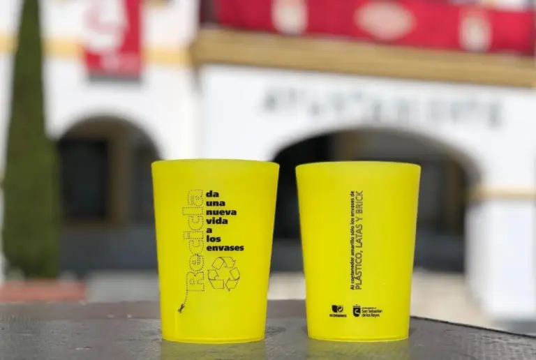 Los vasos reutilizables de los festivales, un timo ecológico