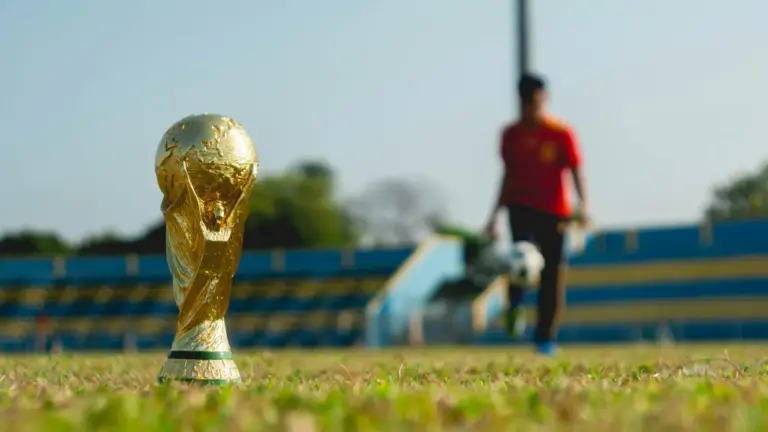 Delantero09 viaja a Nueva York sin entrada para la final del Mundial y llama a Cucurella