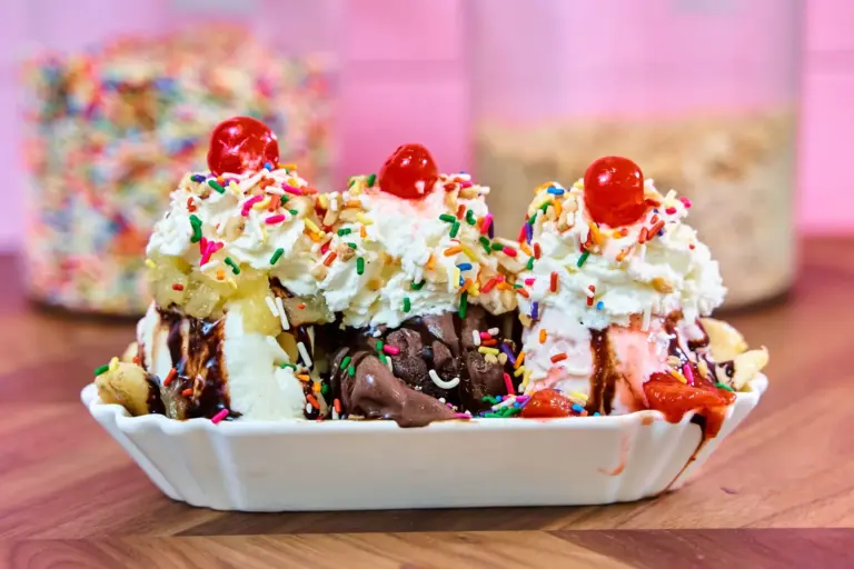Los 15 dulces de Aldi que convertirán tus helados en sundaes de lujo