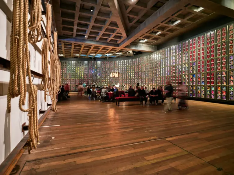 El Centro Botín acoge 'Entrelazamientos', la mayor exposición de Yuko Mohri en Europa y primera en España