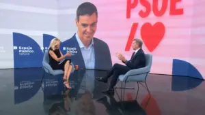 "Se están poniendo la venda en la herida": Susanna Griso arrincona a Feijóo en directo
