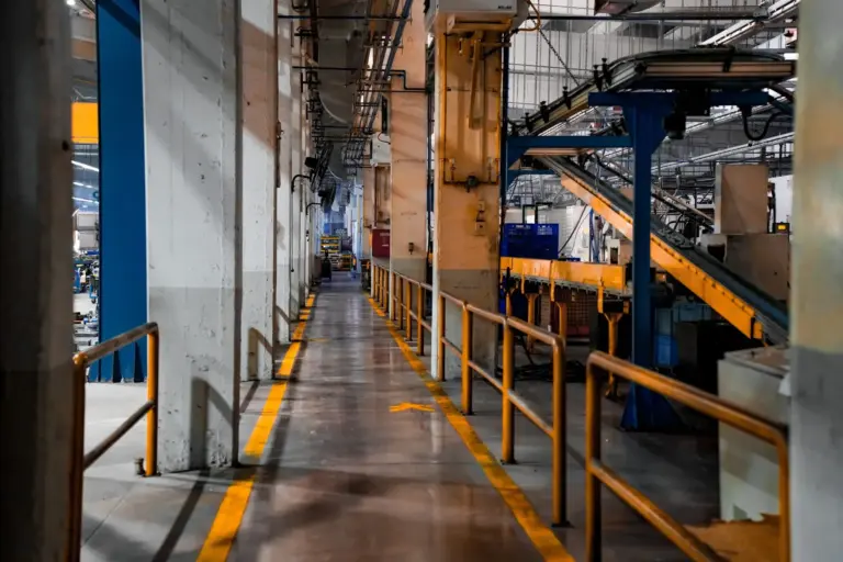 El giro de Illa hacia la industria de defensa en Cataluña que puede reindustrializar el territorio