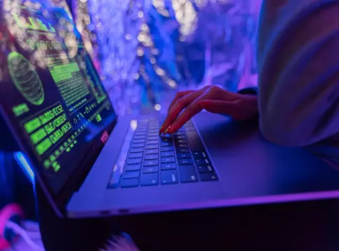 primer-ransomware-ia-autonoma-jadepuffer-portada ransomware IA autónoma
