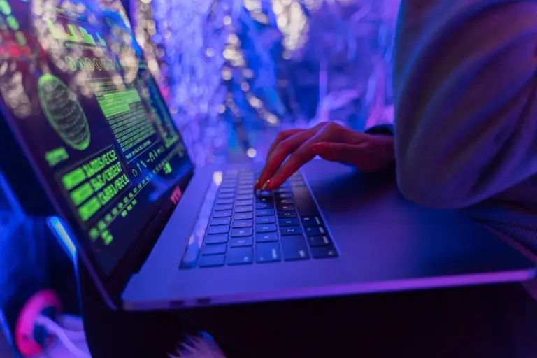 Una IA autónoma crea y ejecuta el primer ransomware de la historia: el caso JadePuffer