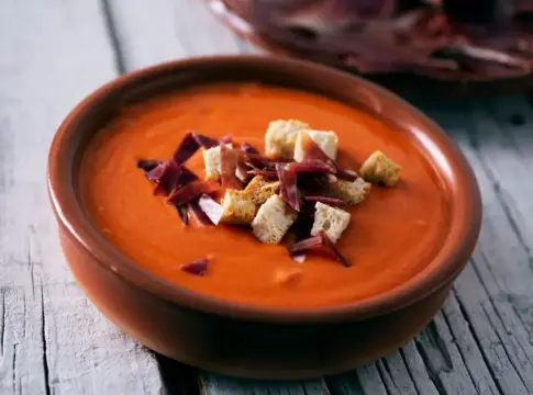 El salmorejo de Mario Sandoval: el truco del chef para que no se corte ni corte el apetito El salmorejo de Mario Sandoval: el truco del chef para que no se corte ni corte el apetito
