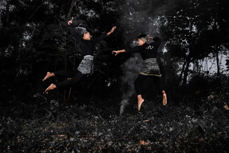 Wuchang: Fallen Feathers tendrá secuela y su director original está de vuelta