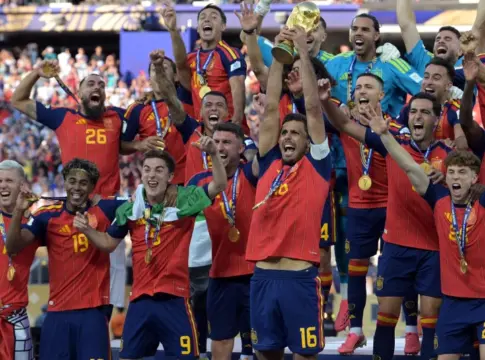 ¡España toca el cielo y trae la segunda estrella a casa!: La Roja destrona a la Argentina de Messi y se corona campeona del mundo | Fuente: Agencias ¡España toca el cielo y trae la segunda estrella a casa!: La Roja destrona a la Argentina de Messi y se corona campeona del mundo