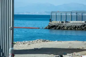 Barreras marítimas en Melilla