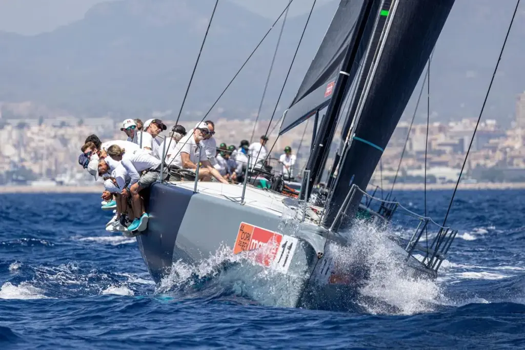 "He pensado en Franco": El dardo de un comunicador de TV3 contra una polémica foto del rey Felipe VI 1 El protagonismo deportivo del rey Felipe VI en las regatas de vela