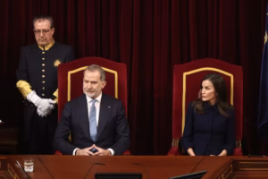 Felipe VI y Letizia interrumpen abruptamente sus vacaciones por una trágica muerte