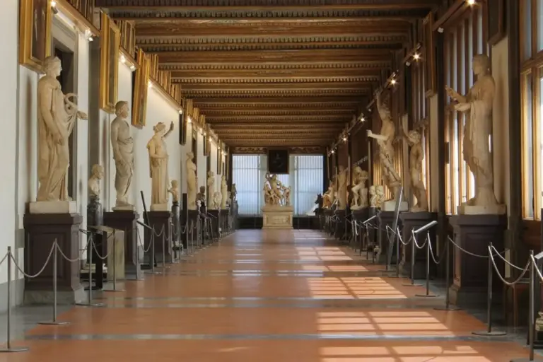 Renovación de la Galería de los Uffizi de Florencia: 50 millones de euros para transformar el complejo museístico en dos años