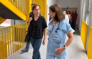La ministra Mónica García, durante su visita a Ceuta el domingo