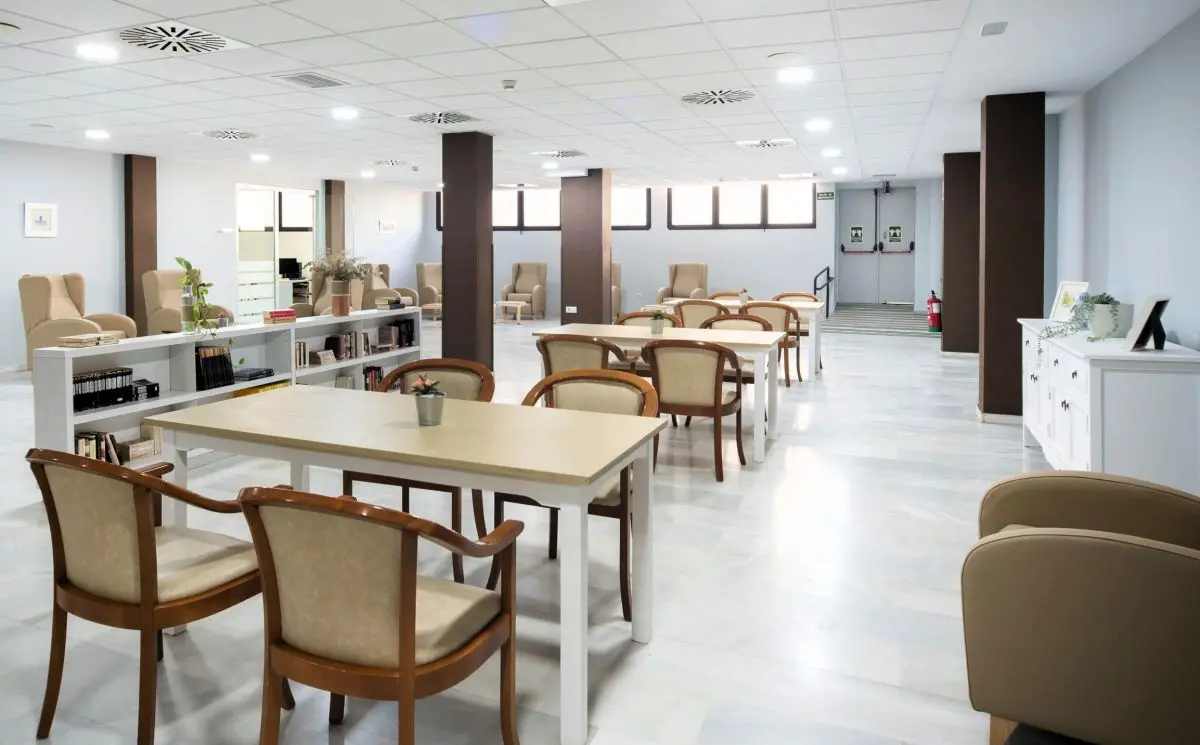 Sala de un centro de día de mayores de Tomares Sala de un centro de día de mayores de Tomares