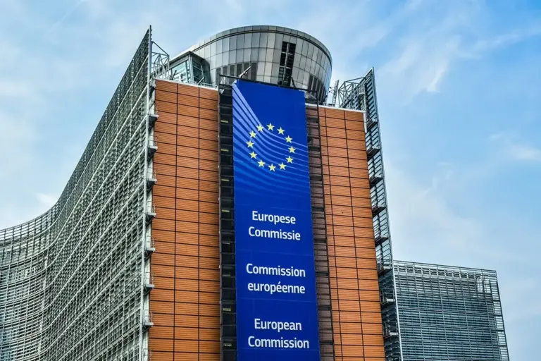 La 'Kids Act' de Bruselas refuerza la protección de los menores en redes, IA y videojuegos