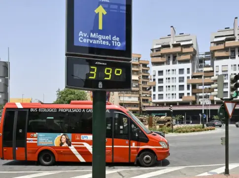 Termómetro callejero marca 39 grados Termómetro callejero marca 39 grados