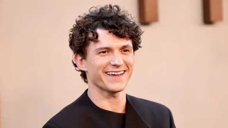 Las redes destrozan la escena de Tom Holland en 'La Odisea' y sus fans contraatacan