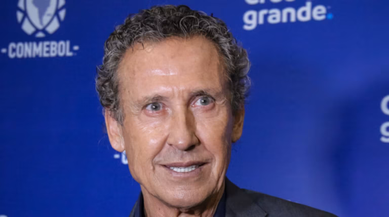 Valdano entierra el regreso de Mourinho a un banquillo de élite: 'Solo el club lo sabe'