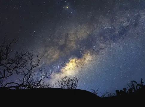 El telescopio James Webb detecta por primera vez el radical metilo fuera de la Vía Láctea El telescopio James Webb detecta por primera vez el radical metilo fuera de la Vía Láctea