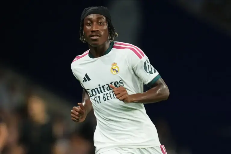 Diomande se impacienta en el Real Madrid: 140 millones y cero minutos en el once titular
