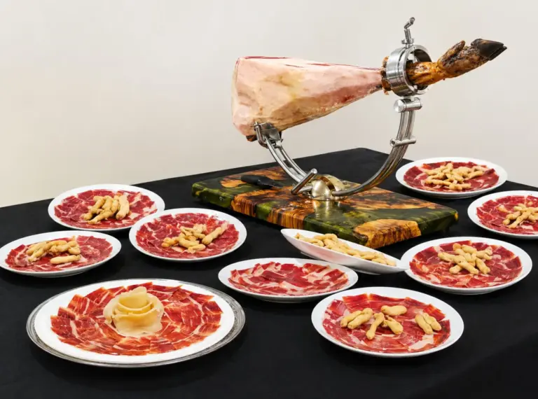 Dónde comer en Badajoz: el pueblo poco conocido que es la mejor escapada gastronómica de la provincia