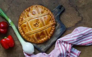 Por qué no debes tirar el aceite del sofrito si preparas empanada de xoubas en casa
