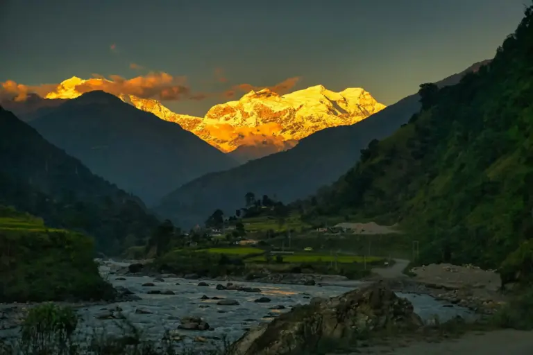 Localizan al último de los españoles desaparecidos en Nepal tras la gran riada de Rasuwa