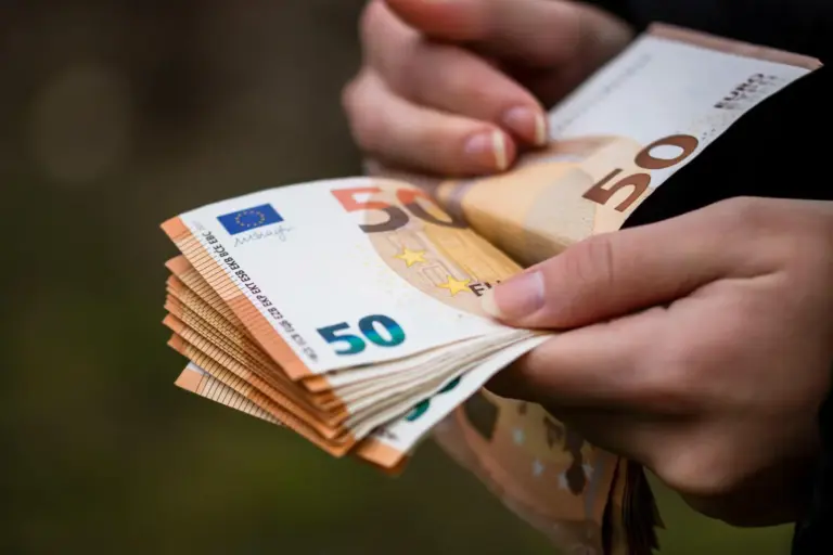 Multas de Hacienda por dinero en efectivo: hasta 150.000 euros si no lo justificas