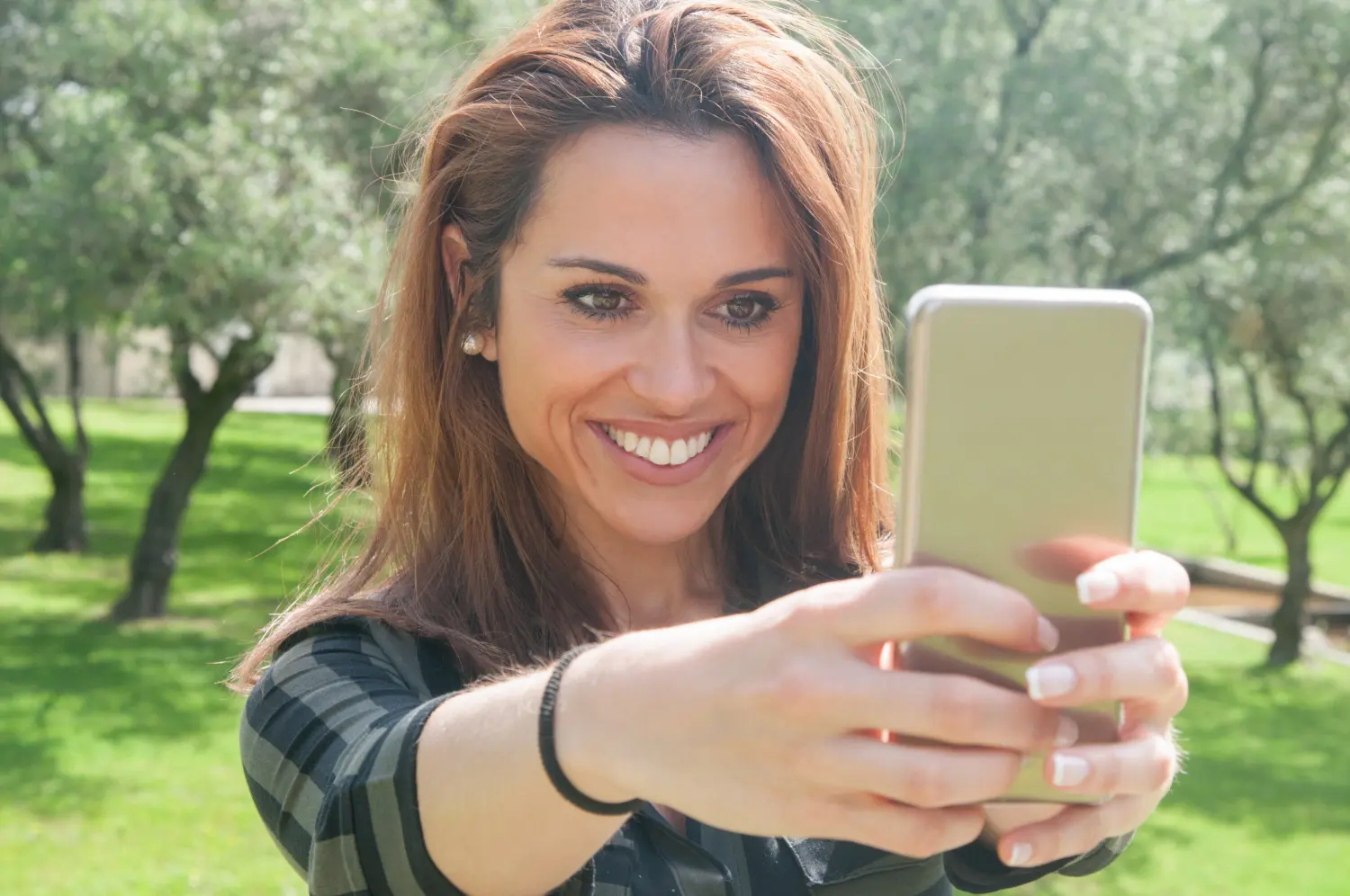 El INCIBE alerta del mensaje de texto que suplanta a la Seguridad Social para robar datos bancarios El INCIBE alerta del mensaje de texto que suplanta a la Seguridad Social para robar datos bancarios