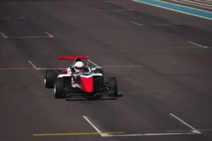 Norris McLaren renovación
