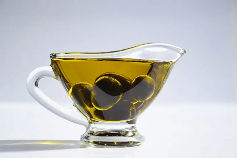 Los 6 mejores aceites de oliva virgen extra de supermercado según la OCU