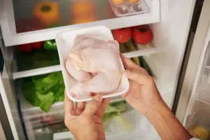 Receta de pollo con ciruelas: el falso pato laqueado con pancakes, rápido y fácil