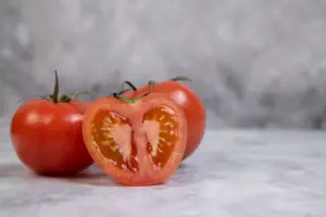 Tomates buenos en Madrid: el mayorista de los restaurantes Michelin explica cómo encontrarlos