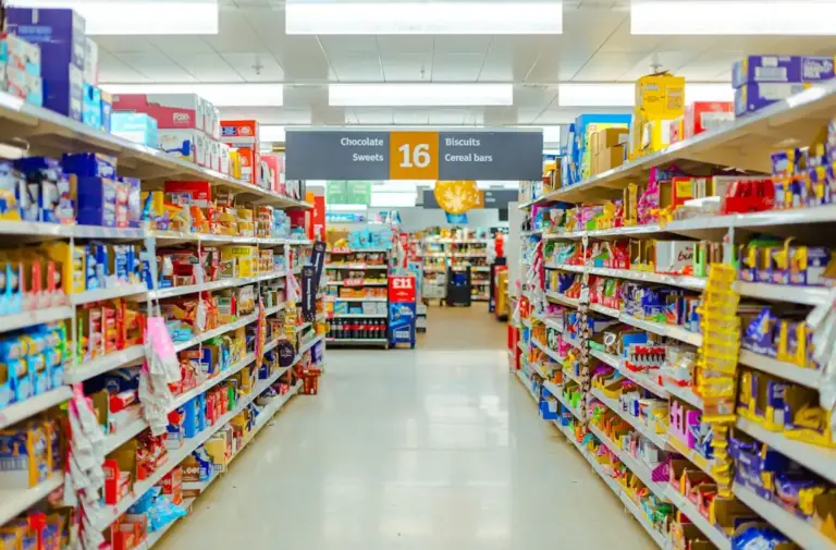 5 trucos de los supermercados para ahorrar en tu compra semanal con las ofertas de la vuelta al cole