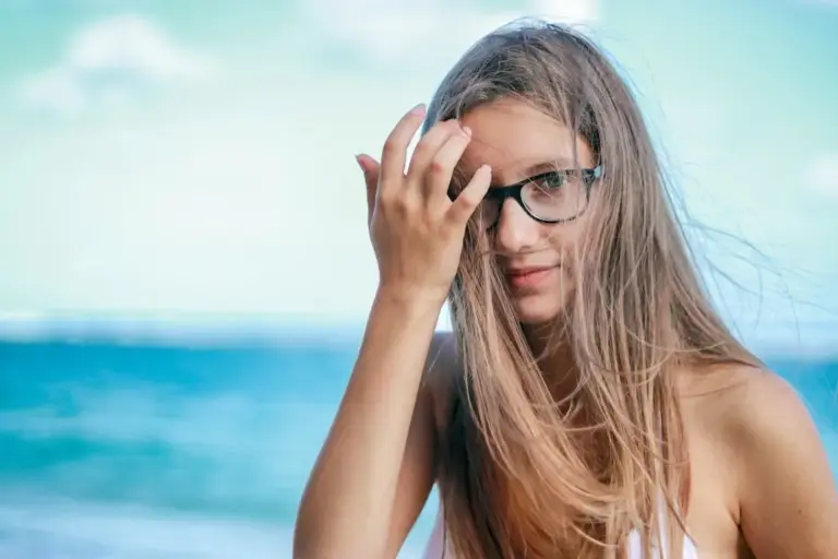 Las 5 razones por las que tu mente extraña el mar tras las vacaciones (y cómo afecta a tu cerebro)