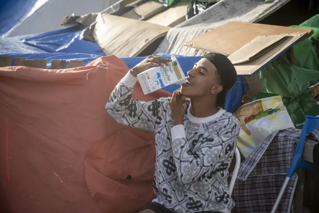 Lo que es mentira y lo que es verdad sobre la crisis de Ceuta, explicado punto por punto y bulo por bulo 2 Asentamientos de migrantes en las naves del Tarajal, a 14 de septiembre de 2026, en Ceuta