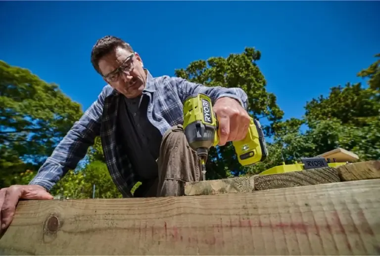 30 años de compatibilidad: la evolución del sistema de batería RYOBI ONE+