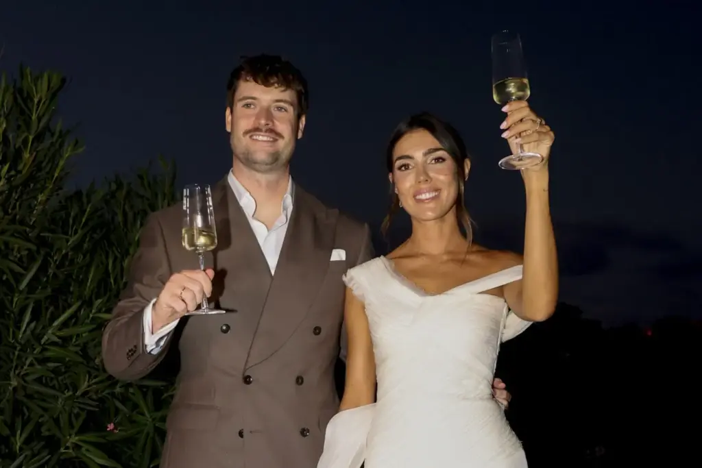 "Me he casado con mi mejor amigo": Anna Ferrer revela el detalle más especial de su boda con Mario Cristóbal 2 El menú y la decoración también tuvieron protagonismo