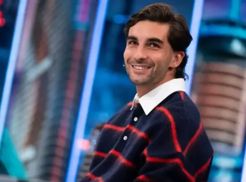 Ferrán Torres acepta la broma pese a la situación - Antena 3 Ferrán Torres acepta la broma pese a la situación