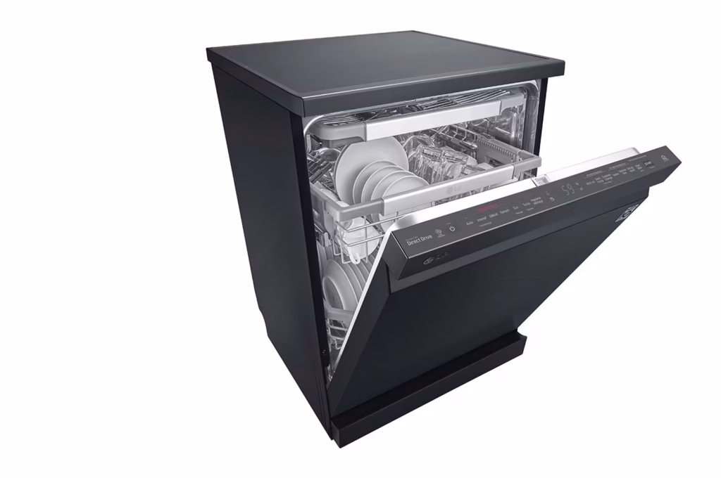 'Black edition' llega a LG y sorprende con un electrodoméstico inteligente de bajo consumo que necesitas YA 2 LG ofrece espacio para hasta 14 servicios